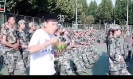 军训学长学姐吃瓜,学长学姐的“吃瓜”往事