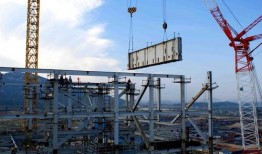 吃瓜吃到塔吊,塔吊上的“瓜田”盛景