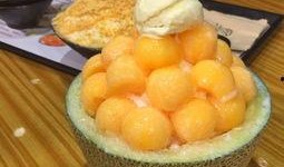 雪吃瓜图片,冬日里的悠闲时光