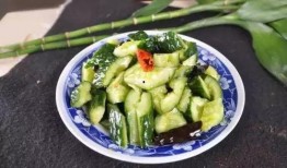 吃瓜喝茶 吃黄瓜