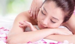 吃瓜肿脸,揭秘过度追剧的“副作用”