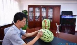 公司办公室吃瓜,揭秘公司八卦背后的故事