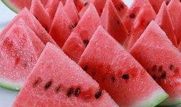 秋天吃瓜拉肚子,小心腹泻困扰