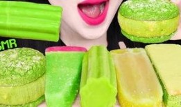 吃瓜神器吃冰激凌,尽享吃瓜神器与冰激凌的清凉盛宴