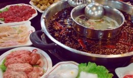 吃瓜群众吃火锅