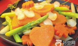 魅力花园吃瓜,瓜果飘香，共享欢乐时光