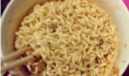 蛇瓜怎么拌面条吃,夏日清爽新食尚