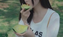 在线吃瓜美少女,揭秘在线吃瓜美少女的瓜界传奇