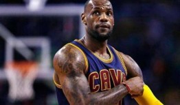 詹姆斯球员吃瓜,揭秘篮球巨星背后的趣味生活