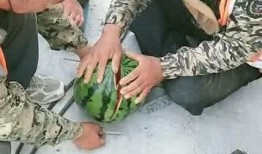 工地吃瓜哥,揭秘建筑工地的趣味生活