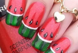 瓜哥吃瓜美甲图片高清,时尚潮流新风向